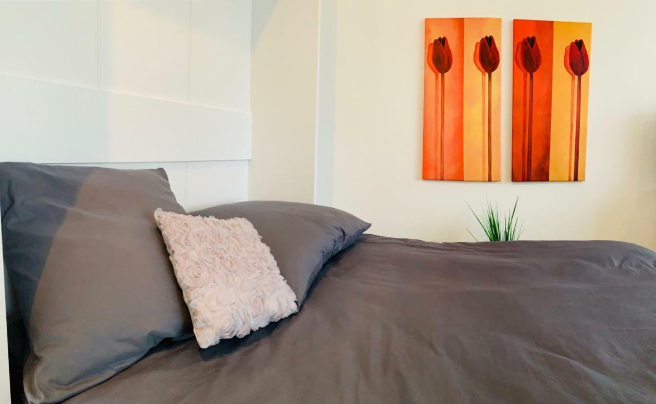 Moderner Bungalow, 20 Minuten Bis Hannover City, 24H Check-In Garbsen Exterior photo