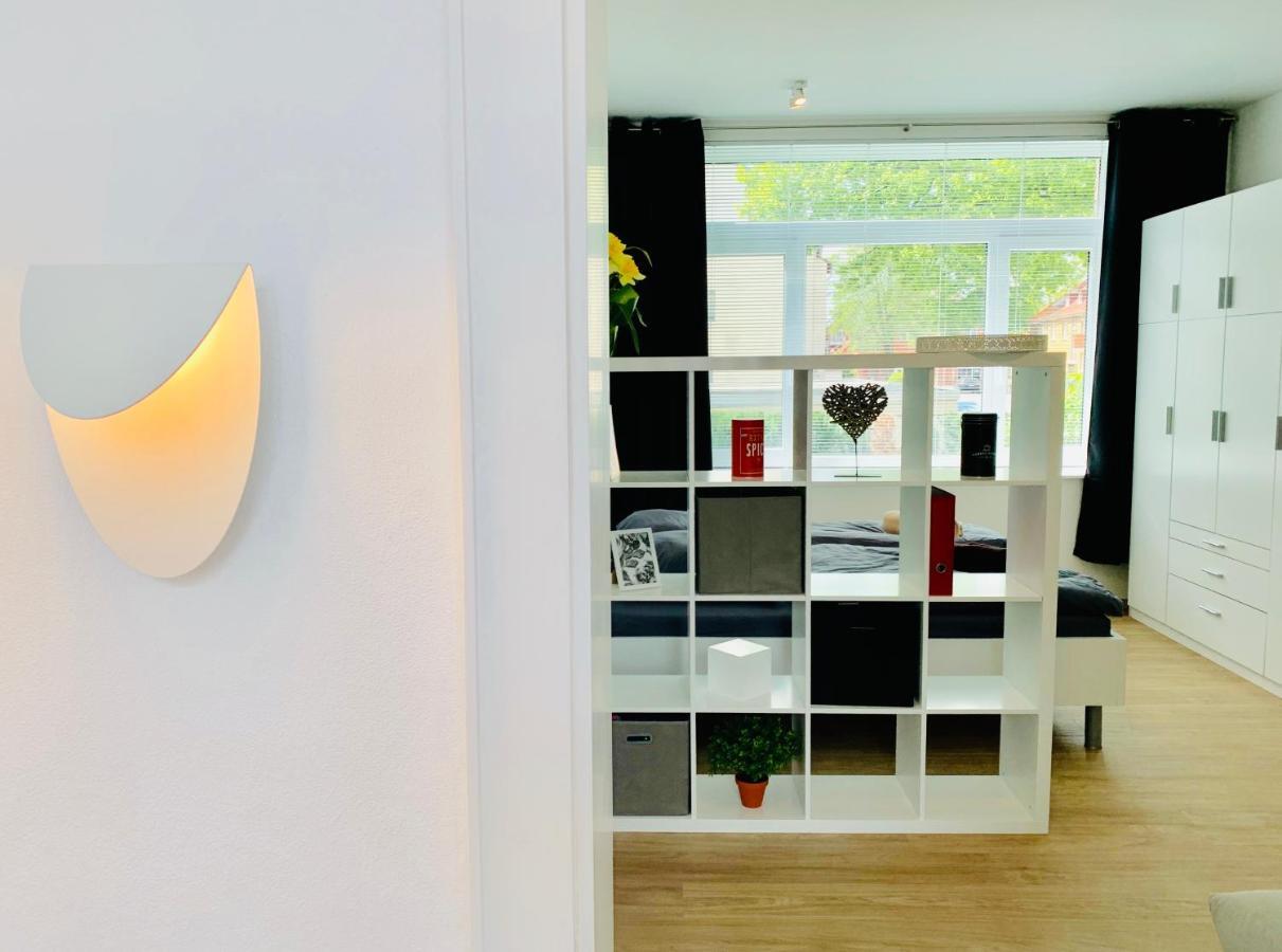 Moderner Bungalow, 20 Minuten Bis Hannover City, 24H Check-In Garbsen Exterior photo
