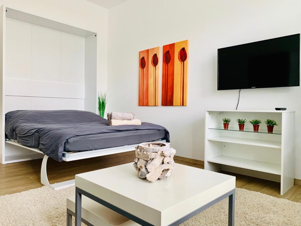 Moderner Bungalow, 20 Minuten Bis Hannover City, 24H Check-In Garbsen Exterior photo
