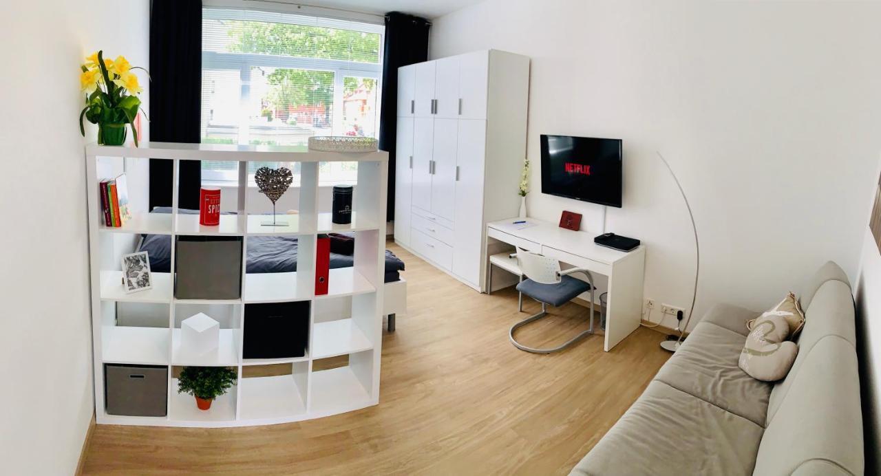 Moderner Bungalow, 20 Minuten Bis Hannover City, 24H Check-In Garbsen Exterior photo